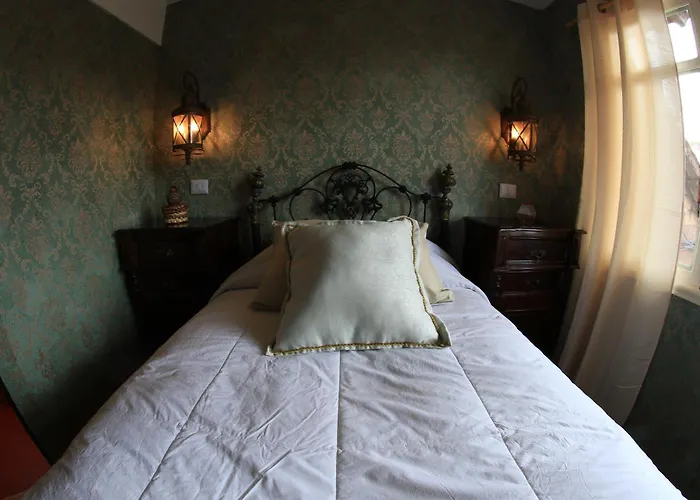 Hostal Bamba House *